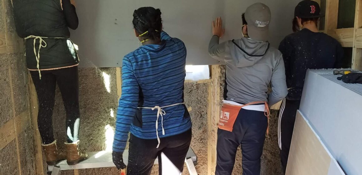 Fall 2017 Community Service Day with Habitat For Humanity