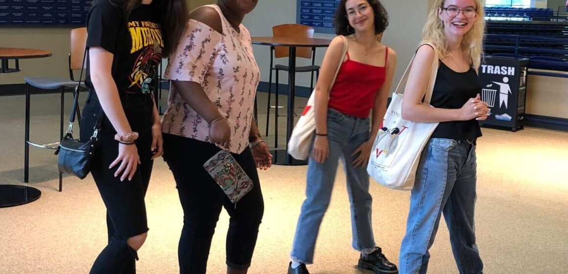 Crazy Rich People FT