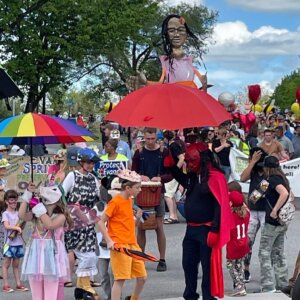 Daisy Art Parade - 13 Daisy Art Parade