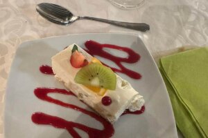 Ebelin Meal France 2023 Trip 4:10 -13 France 2023 Trip