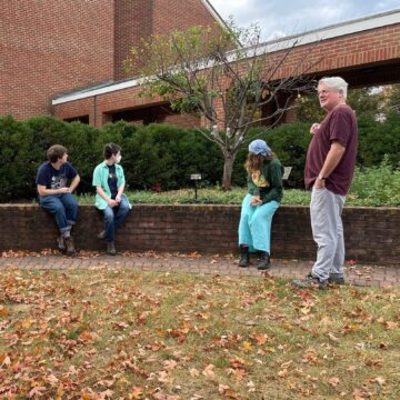 Tree of 40 fruits (40 species grafted on it) Roanoke College Tree Tour